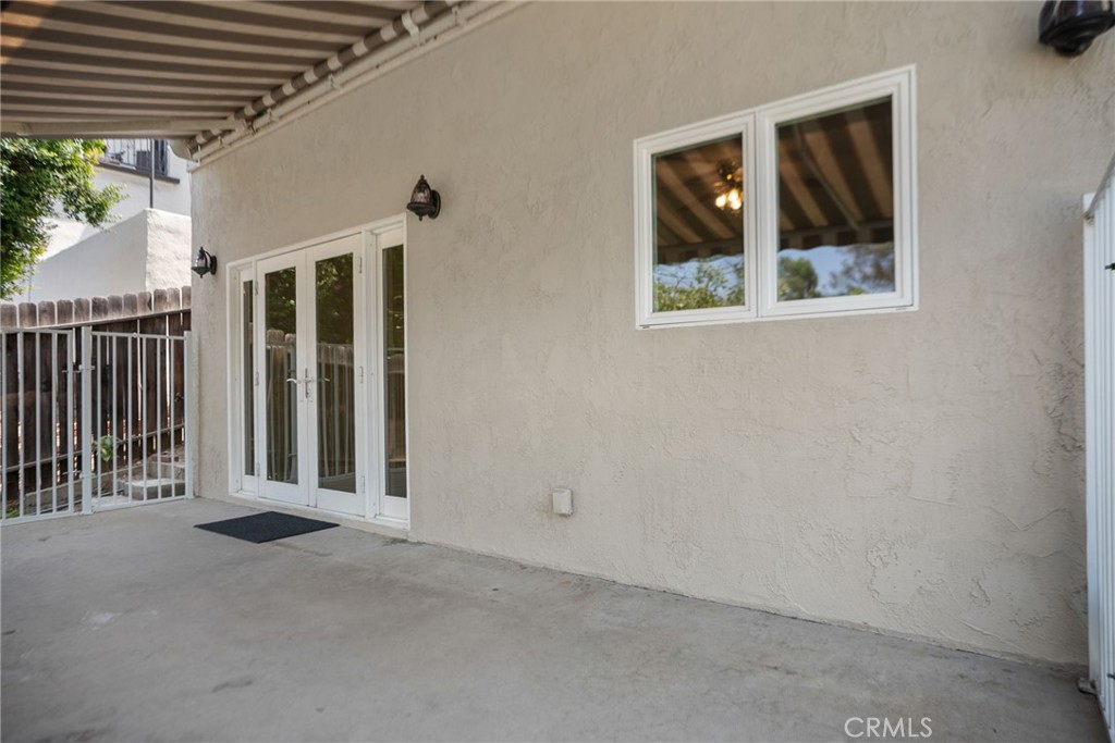 443 Woodbury Road Glendale, CA 91206 - Photo 43 of 48 Rear Patio