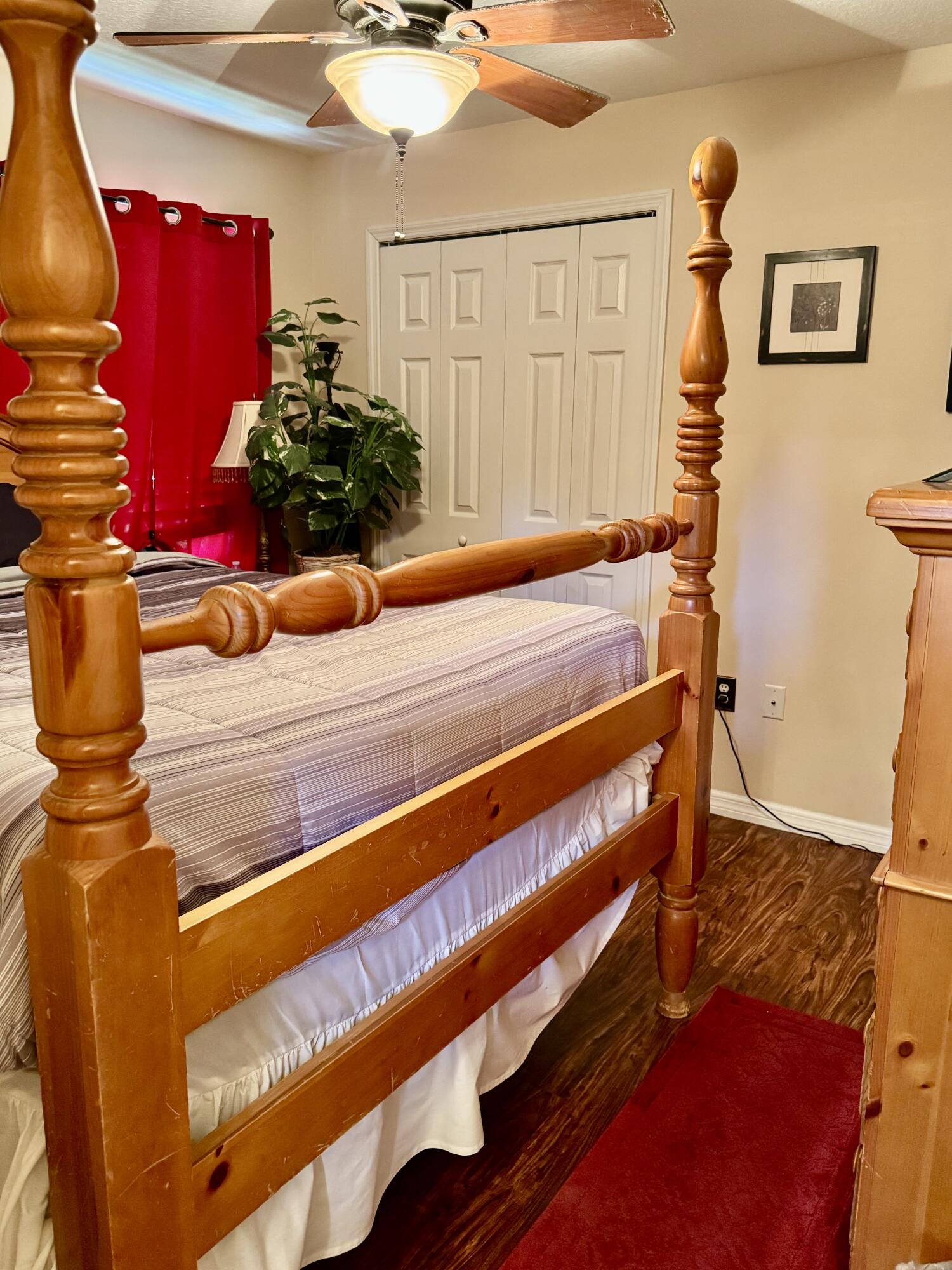527 Southeast 38th Avenue Okeechobee, FL 34974 - Photo 16 of 30 a view of entryway with a potted plant