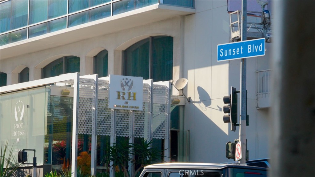 7259 Hillside Avenue, Unit 102 Los Angeles, CA 90046 - Photo 33 of 37 a view of balcony with furniture