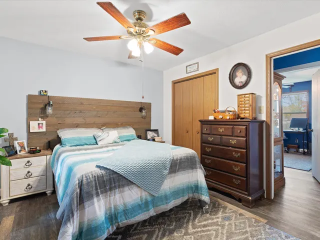 $324,900 | 1198 Csokasy Lane, Hobart, IN 46342