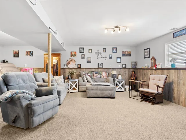 $324,900 | 1198 Csokasy Lane, Hobart, IN 46342