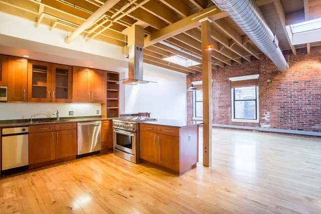 $4,500 | 111 Beach Street, Unit 5C, Boston, MA 02111