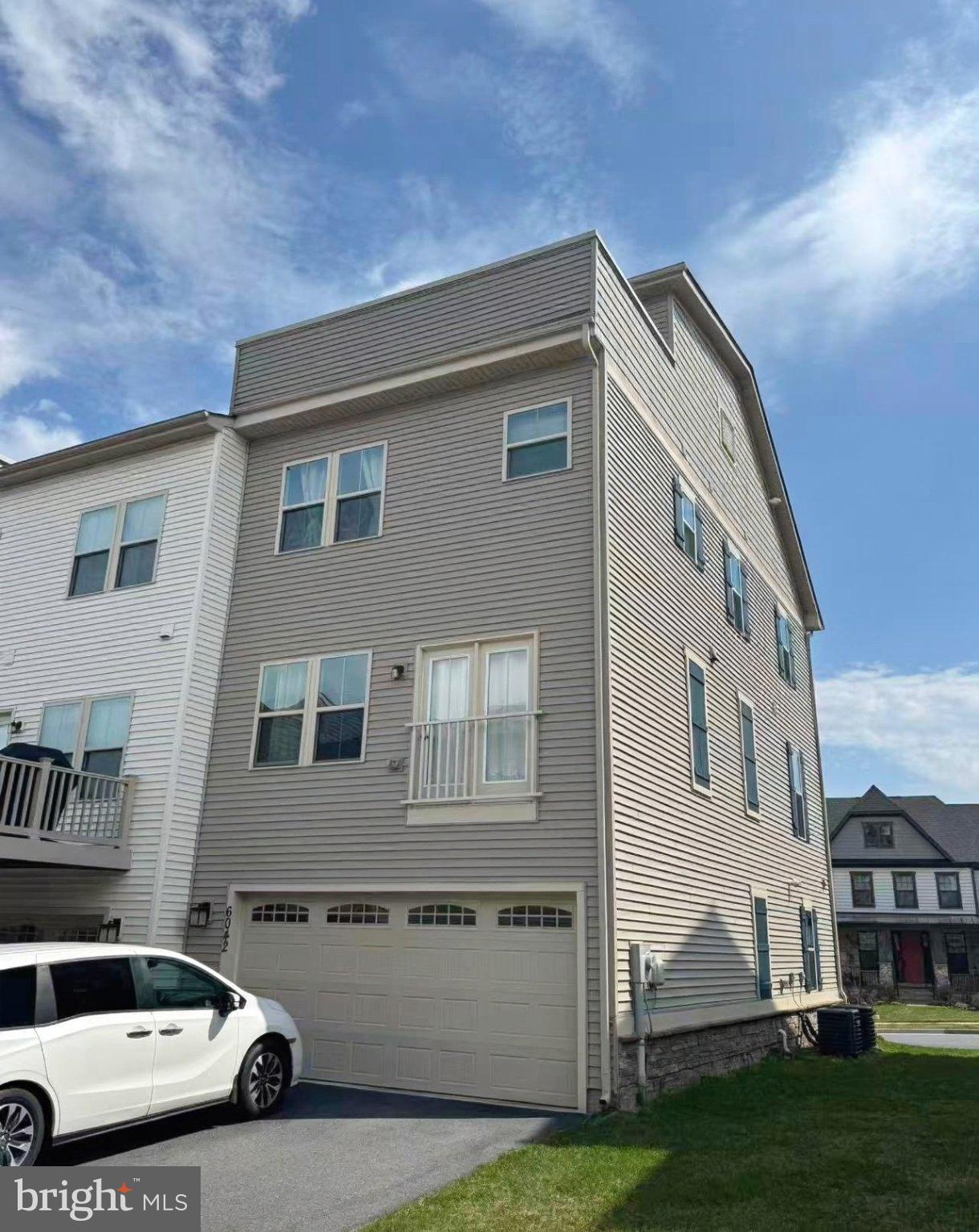 6042 Fallfish Court New Market, MD 21774 - Photo 3 of 77