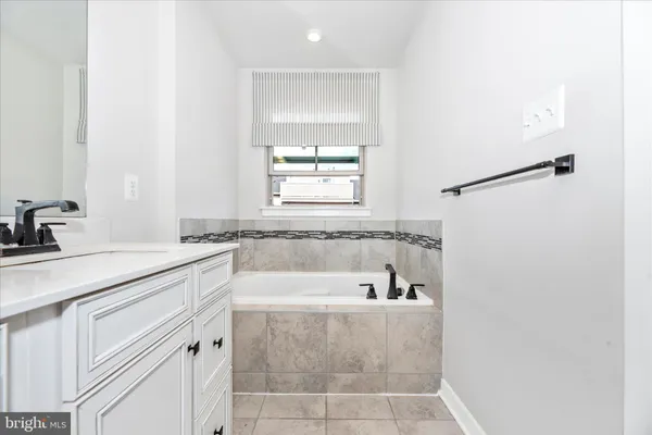 $3,300 | 6042 Fallfish Court, New Market, MD 21774