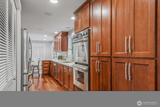 $1,424,050 | 1136 205th Avenue Northeast, Sammamish, WA 98074