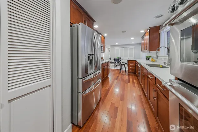 $1,424,050 | 1136 205th Avenue Northeast, Sammamish, WA 98074