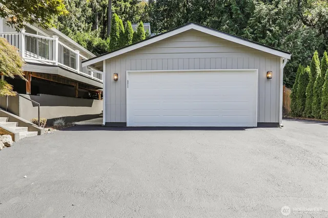$1,424,050 | 1136 205th Avenue Northeast, Sammamish, WA 98074