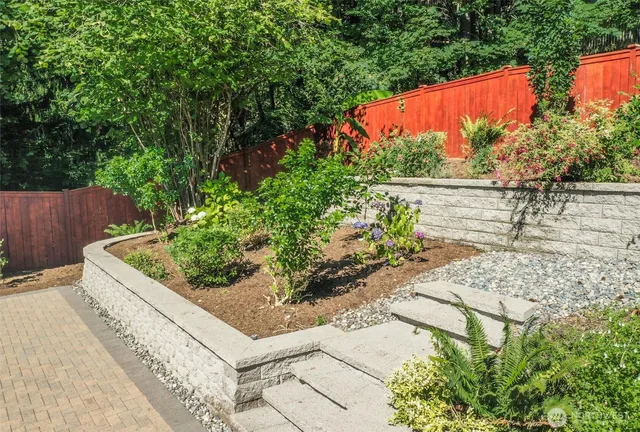 $1,424,050 | 1136 205th Avenue Northeast, Sammamish, WA 98074