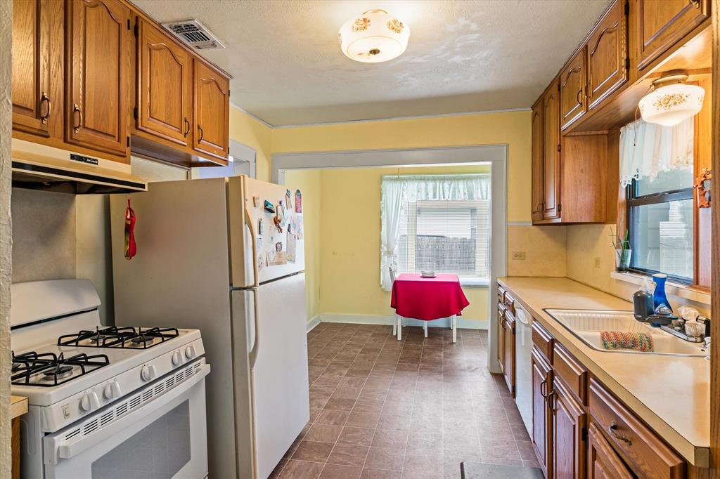 432 West High Street Wills Point, TX 75169 - Photo 12 of 30