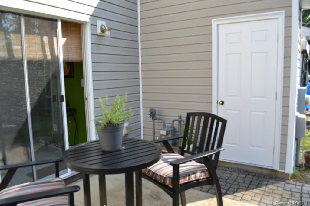 8210 Rudolph Road, Unit 3210 Charlotte, NC 28216 - Photo 12 of 20 Gallery Image 12