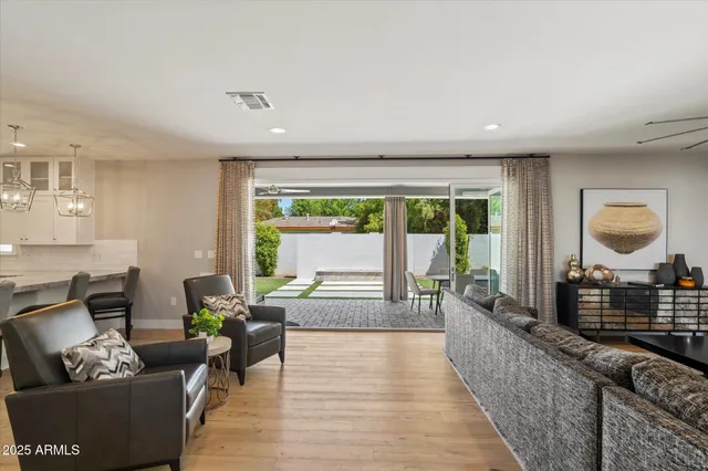 $12,000 | 3810 East Devonshire Avenue, Phoenix, AZ 85018