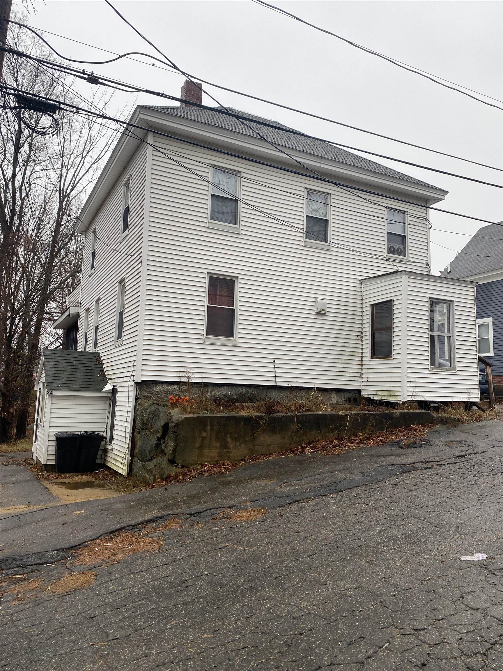 23 Appleton Street Laconia, NH 03246 - Photo 3 of 6