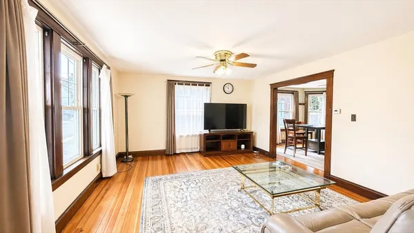 $3,498 | 86 Howard Street, Unit 1, Waltham, MA 02451