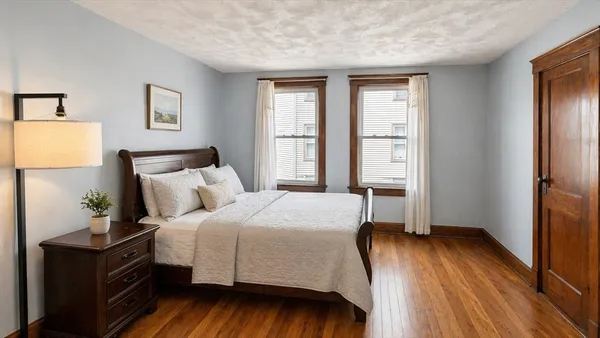 $3,498 | 86 Howard Street, Unit 1, Waltham, MA 02451