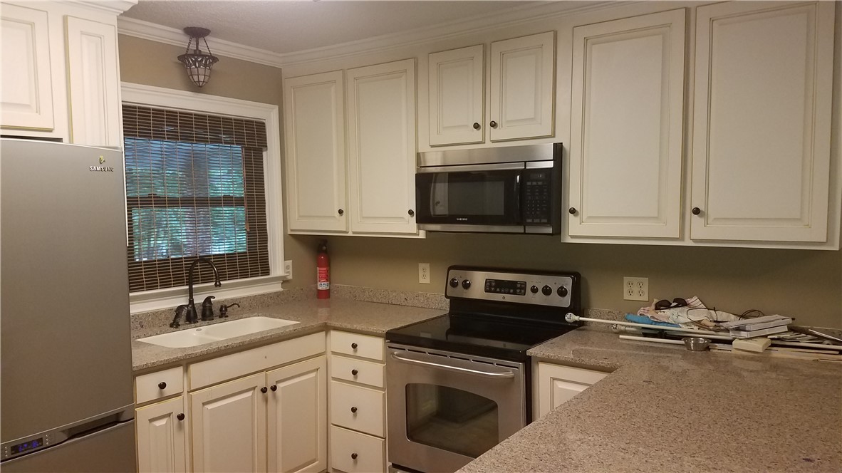 286 Horseshoe Road Central, SC 29630 - Photo 6 of 28 Gallery Image 6