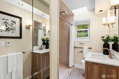 $1,495,000 | 2514 Lake Park Drive South, Seattle, WA 98144