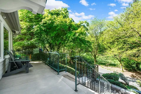 $1,495,000 | 2514 Lake Park Drive South, Seattle, WA 98144
