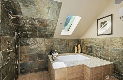$1,495,000 | 2514 Lake Park Drive South, Seattle, WA 98144