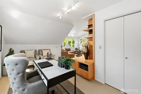 $1,495,000 | 2514 Lake Park Drive South, Seattle, WA 98144