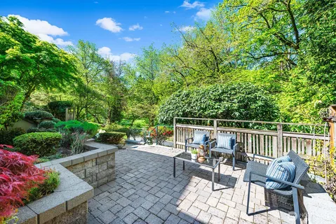 $1,495,000 | 2514 Lake Park Drive South, Seattle, WA 98144
