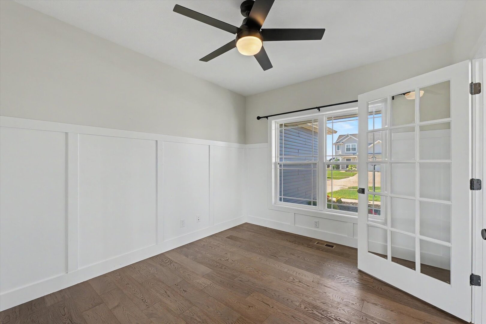412 Sutton Street Savoy, IL 61874 - Photo 6 of 45