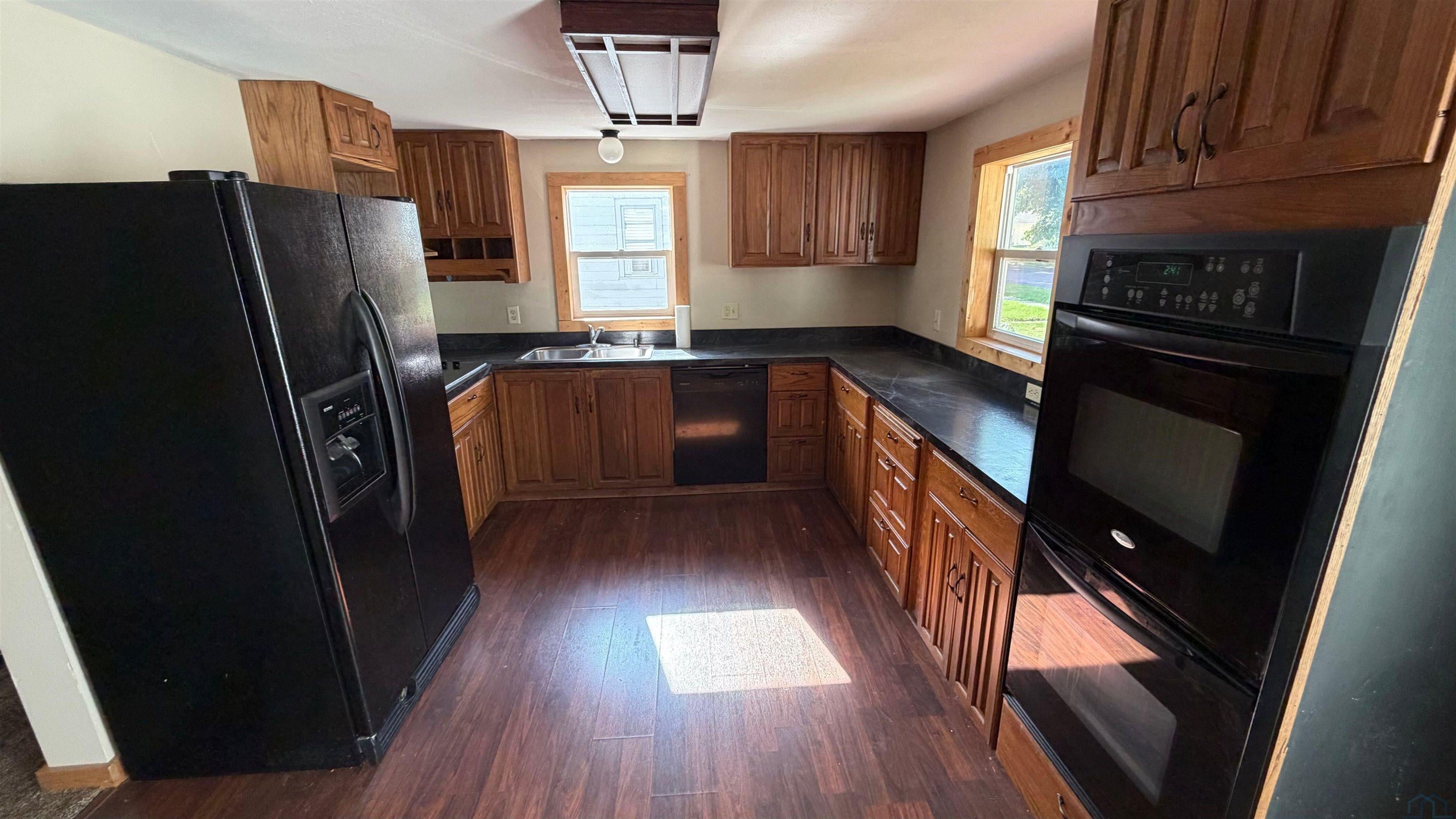 905 5th Street Sheldon, IA 51201 - Photo 8 of 27 Gallery Image 8