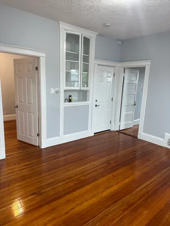 $2,800 | 98 Irving Street, Unit 3, Everett, MA 02149