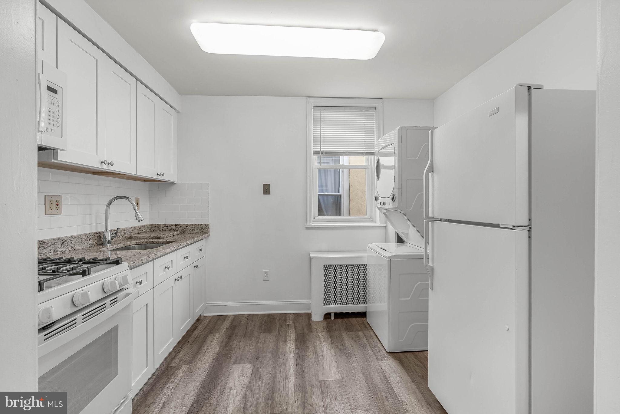 2440 Carpenter Street, Unit B Philadelphia, PA 19146 - Photo 3 of 10
