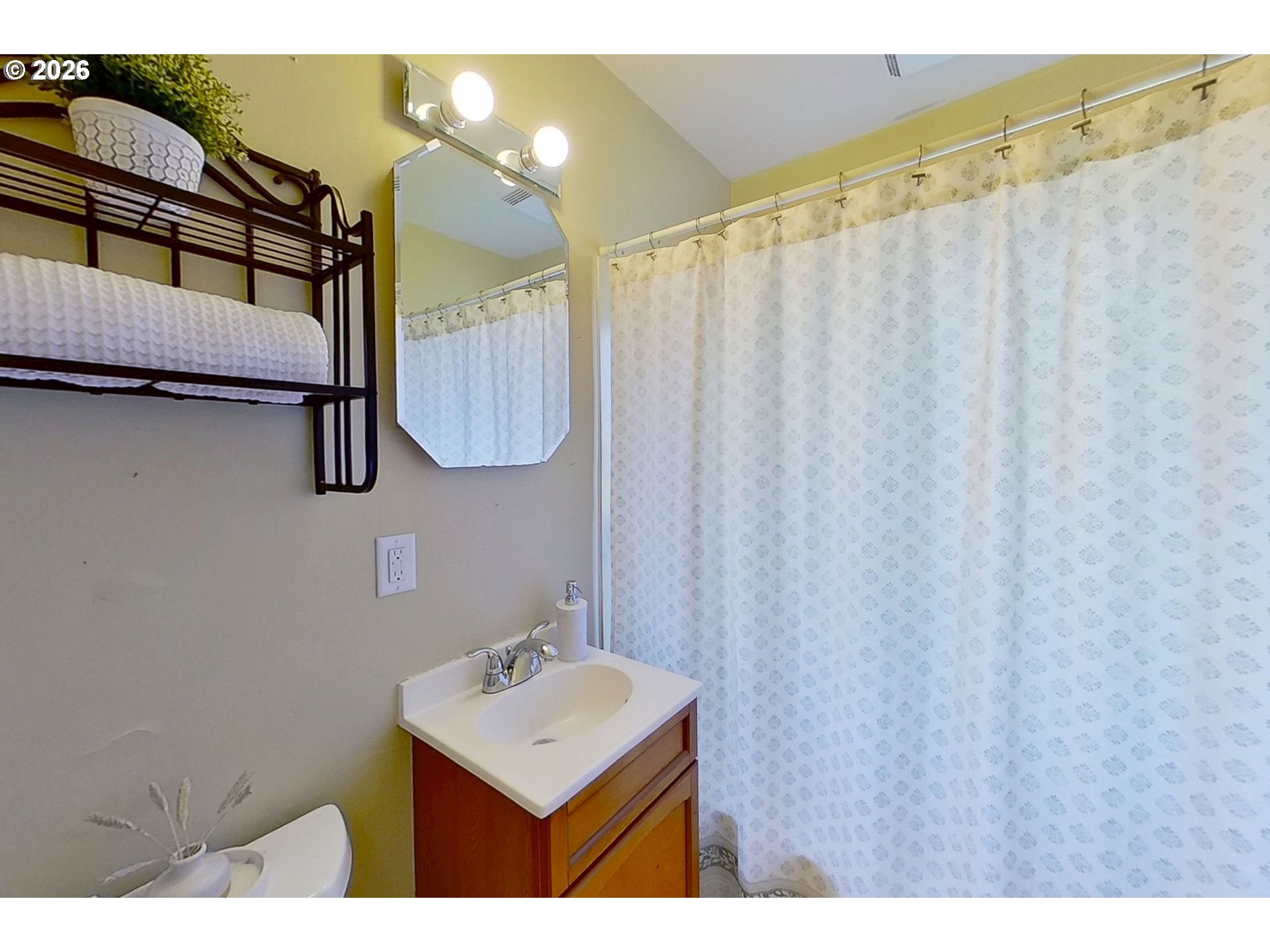 2950 Ferry Street Eugene, OR 97405 - Photo 17 of 27