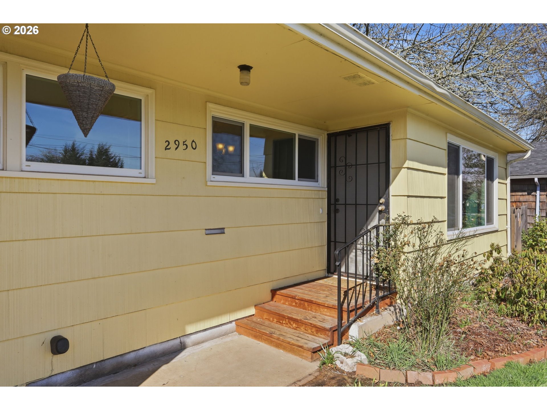 2950 Ferry Street Eugene, OR 97405 - Photo 2 of 27