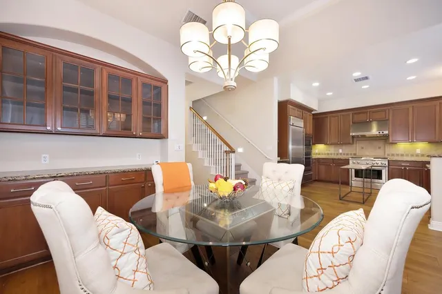 $719,000 | 2430 Pavilions Pl Lane, Unit 302, Sacramento, CA 95825