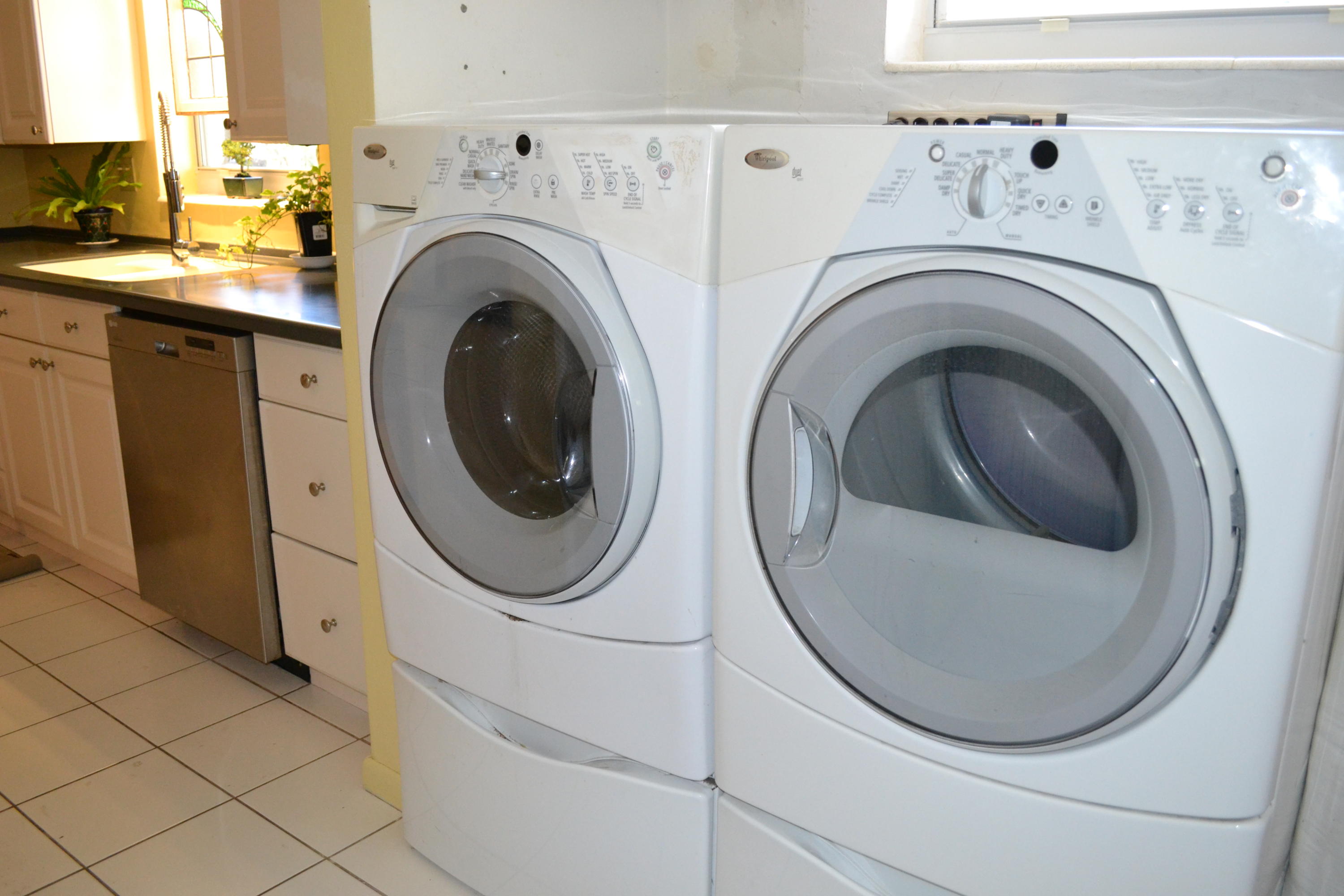 1301 Southwest 4th Avenue Boca Raton, FL 33432 - Photo 10 of 35 Laundry Room