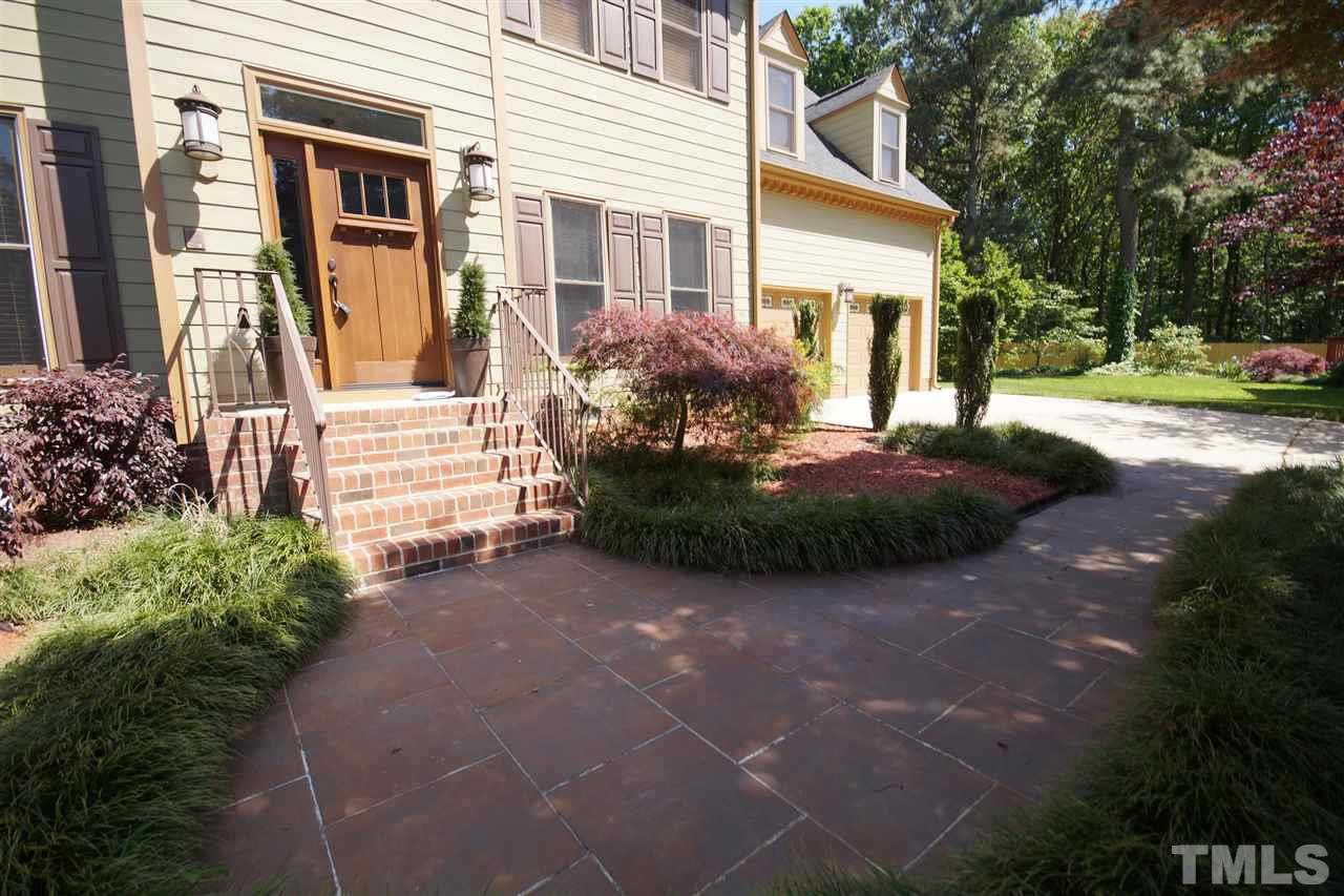 8008 Llewellyn Court Raleigh, NC 27613 - Photo 2 of 30