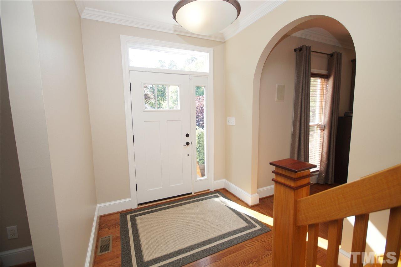 8008 Llewellyn Court Raleigh, NC 27613 - Photo 3 of 30