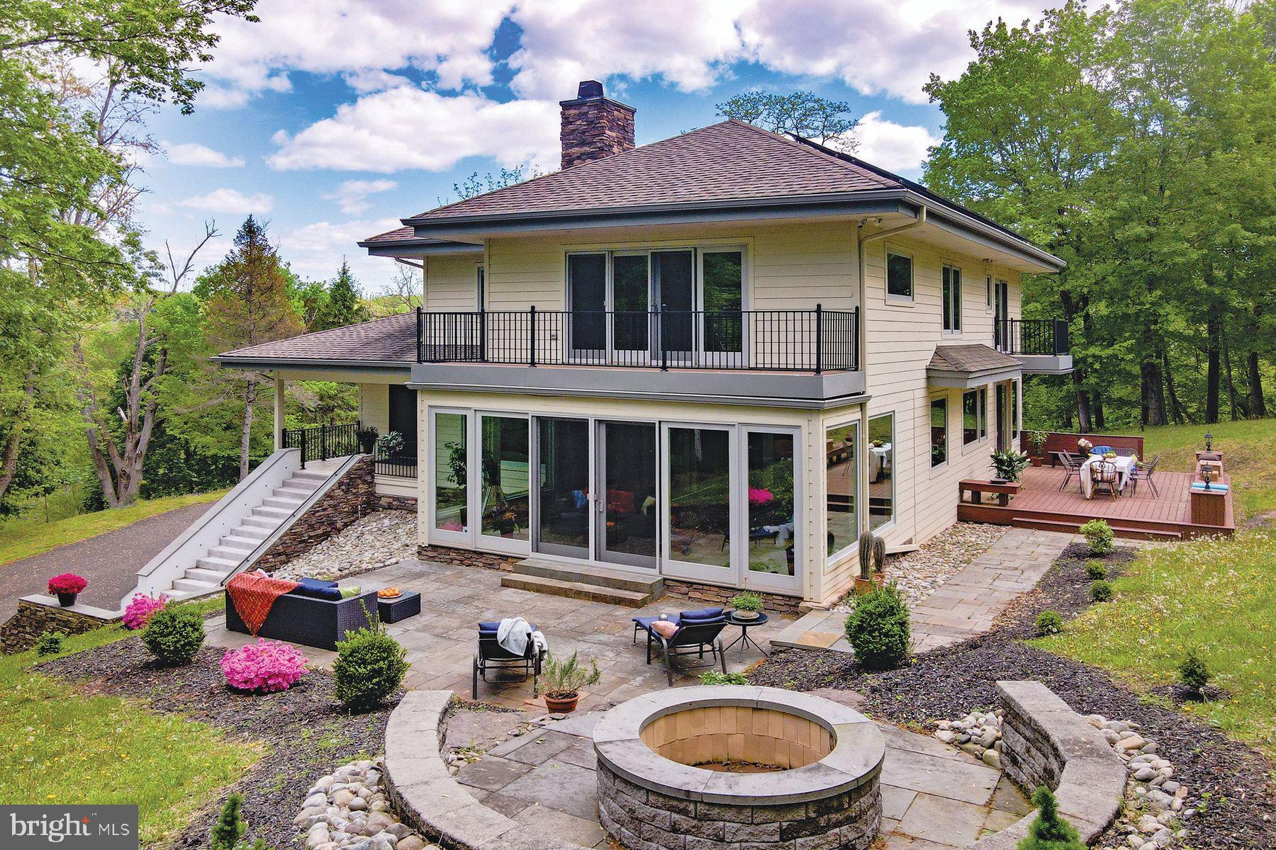 282 Aqueduct Road Washington Crossing, PA 18977 - Photo 4 of 23