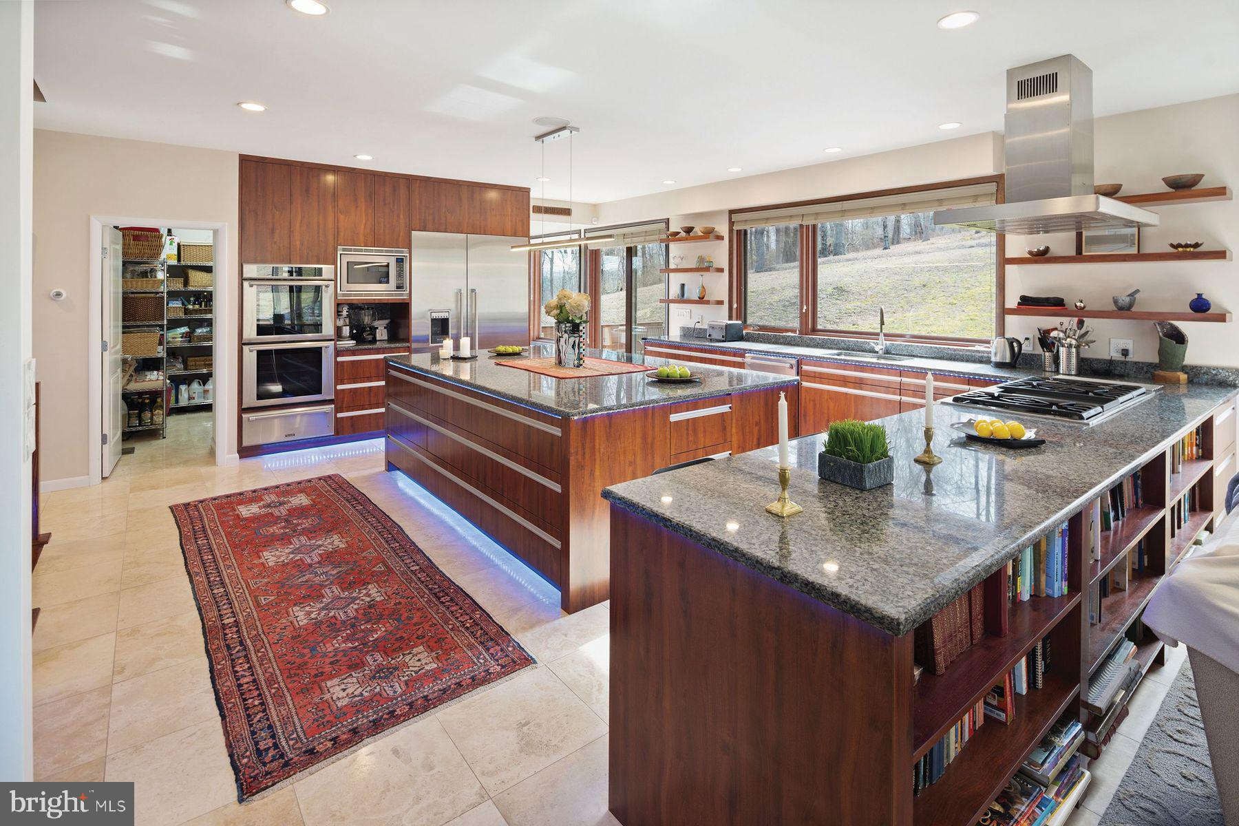 282 Aqueduct Road Washington Crossing, PA 18977 - Photo 7 of 23