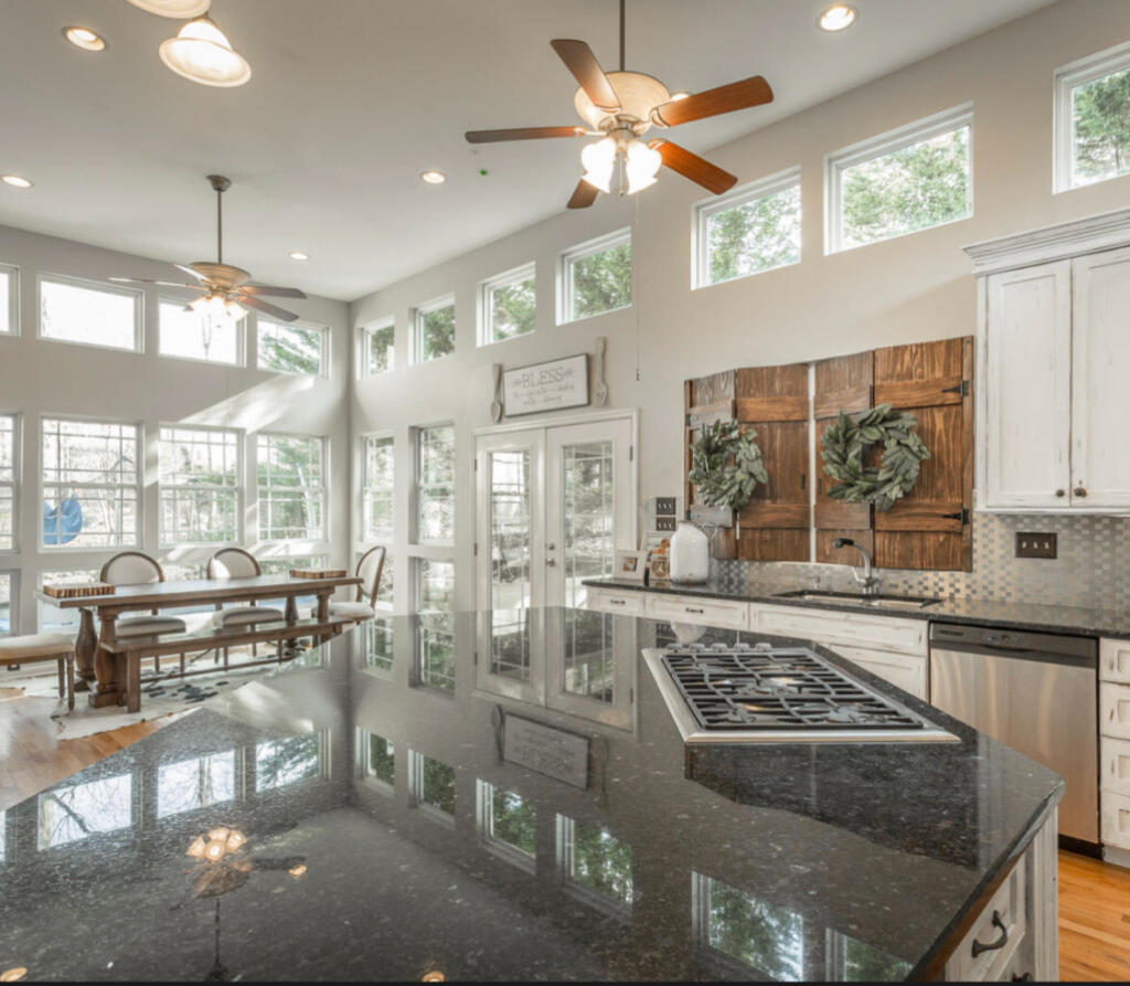 9100 Tennga Lane Chattanooga, TN 37421 - Photo 8 of 25 07