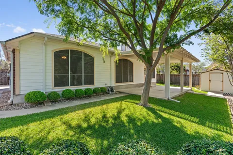 $400,000 | 6814 Thistle Hill Way, Austin, TX 78754