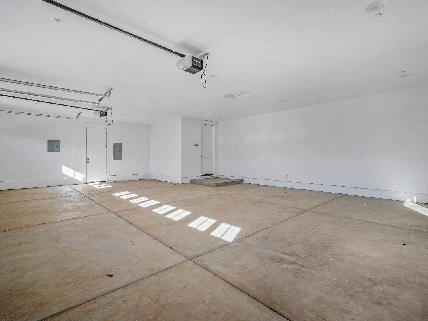 8118 Bridger Lane Shingle Springs, CA 95682 - Photo 41 of 59 a view of a room with gym equipment and windows