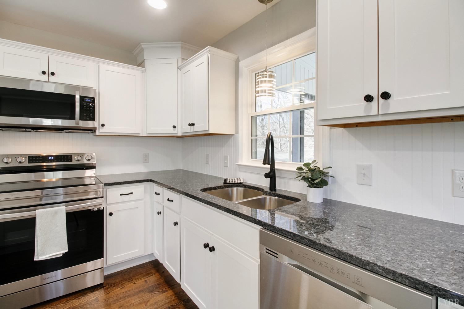 119 Cimarron Road Forest, VA 24551 - Photo 13 of 40 Gallery Image 13