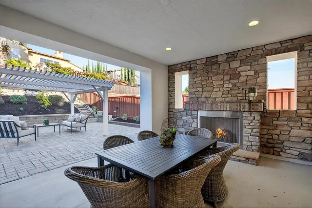 $2,798,000 | 7035 Emerson Lane, San Ramon, CA 94582