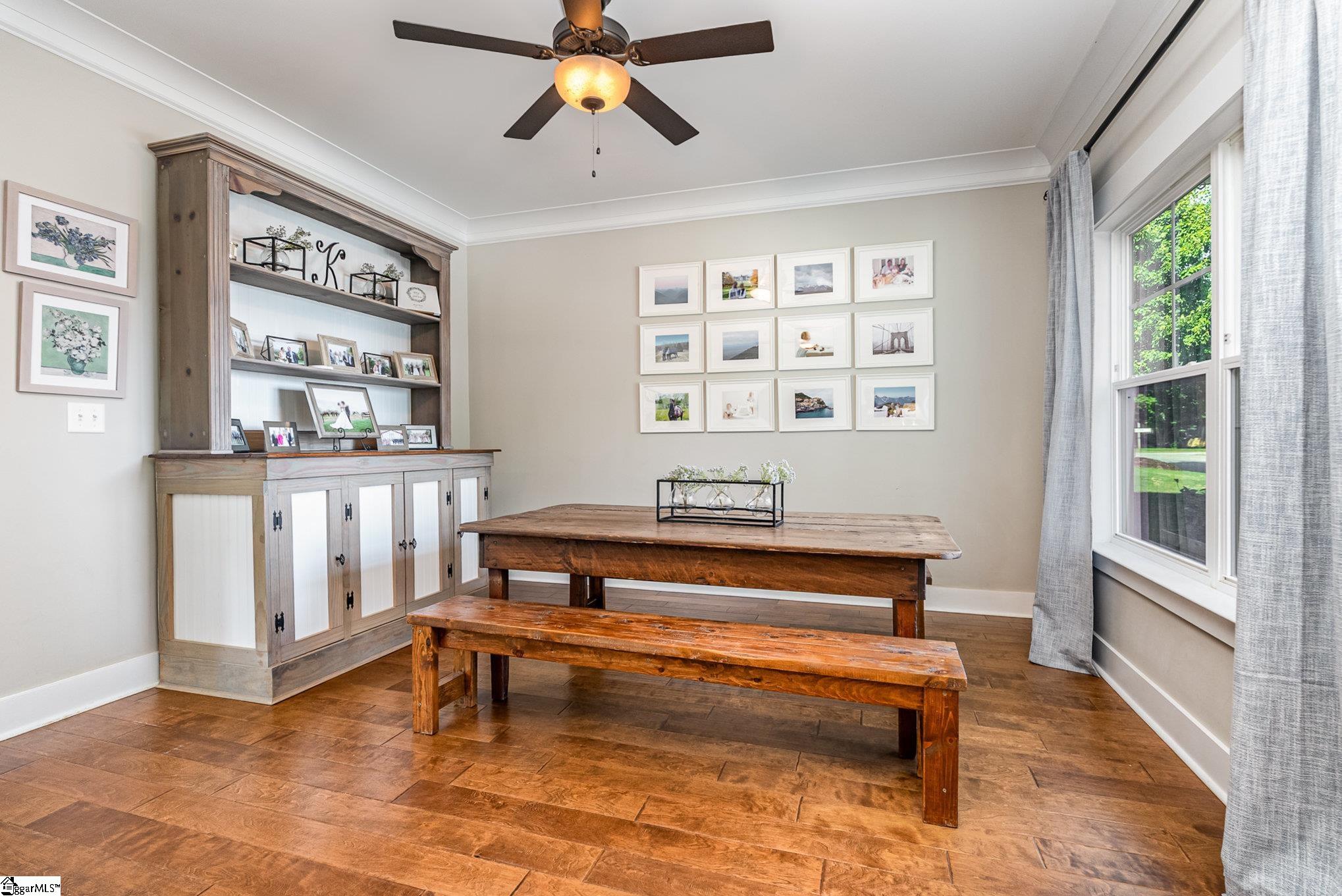 332 Ackley Road Greenville, SC 29607 - Photo 7 of 34