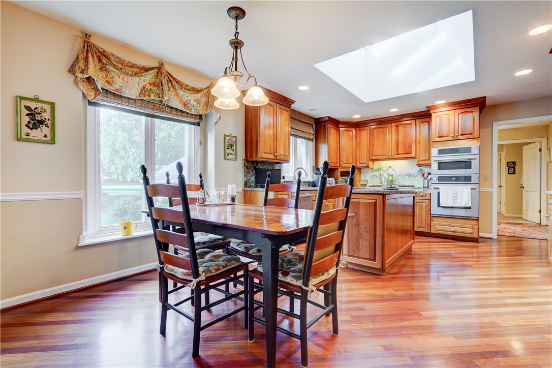484 Stone Road Pittsford, NY 14534 - Photo 6 of 32 Gallery Image 6