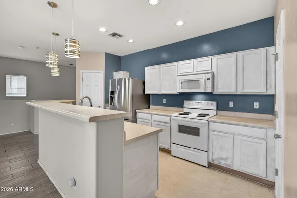 $240,000 | 8187 West Lynwood Street, Phoenix, AZ 85043