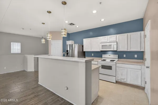 $240,000 | 8187 West Lynwood Street, Phoenix, AZ 85043