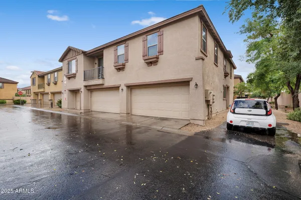 $240,000 | 8187 West Lynwood Street, Phoenix, AZ 85043