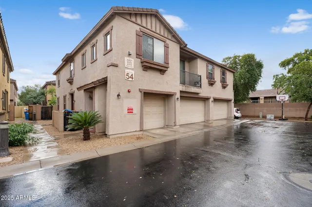 $270,000 | 8187 West Lynwood Street, Phoenix, AZ 85043