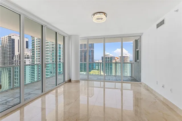$850,000 | 1250 South Miami Avenue, Unit 3506, Miami, FL 33130