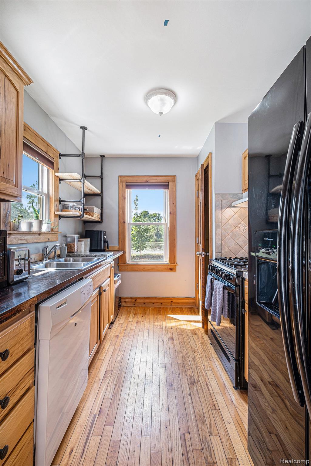 6386 Vassar Road Grand Blanc, MI 48439 - Photo 11 of 30 Gallery Image 11
