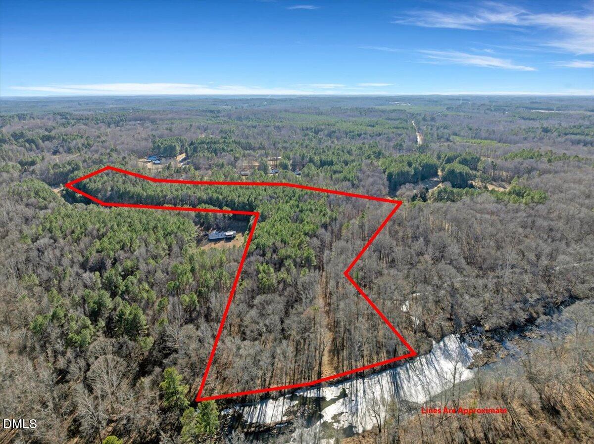 a view of a outdoor space